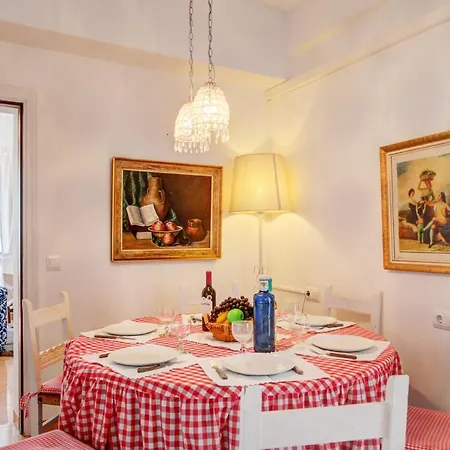 Mediterranean Beach House Bruiet Дом отдыха *